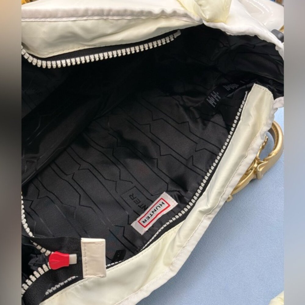 🆕 HUNTER 🧿 NWOT Large Framed Puffer Bag, White *MISSING CROSSBODY STRAP* - Picture 11 of 14